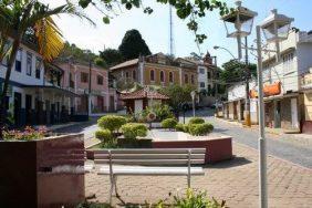 Floricultura Cemitério Municipal de Varre-Sai – RJ