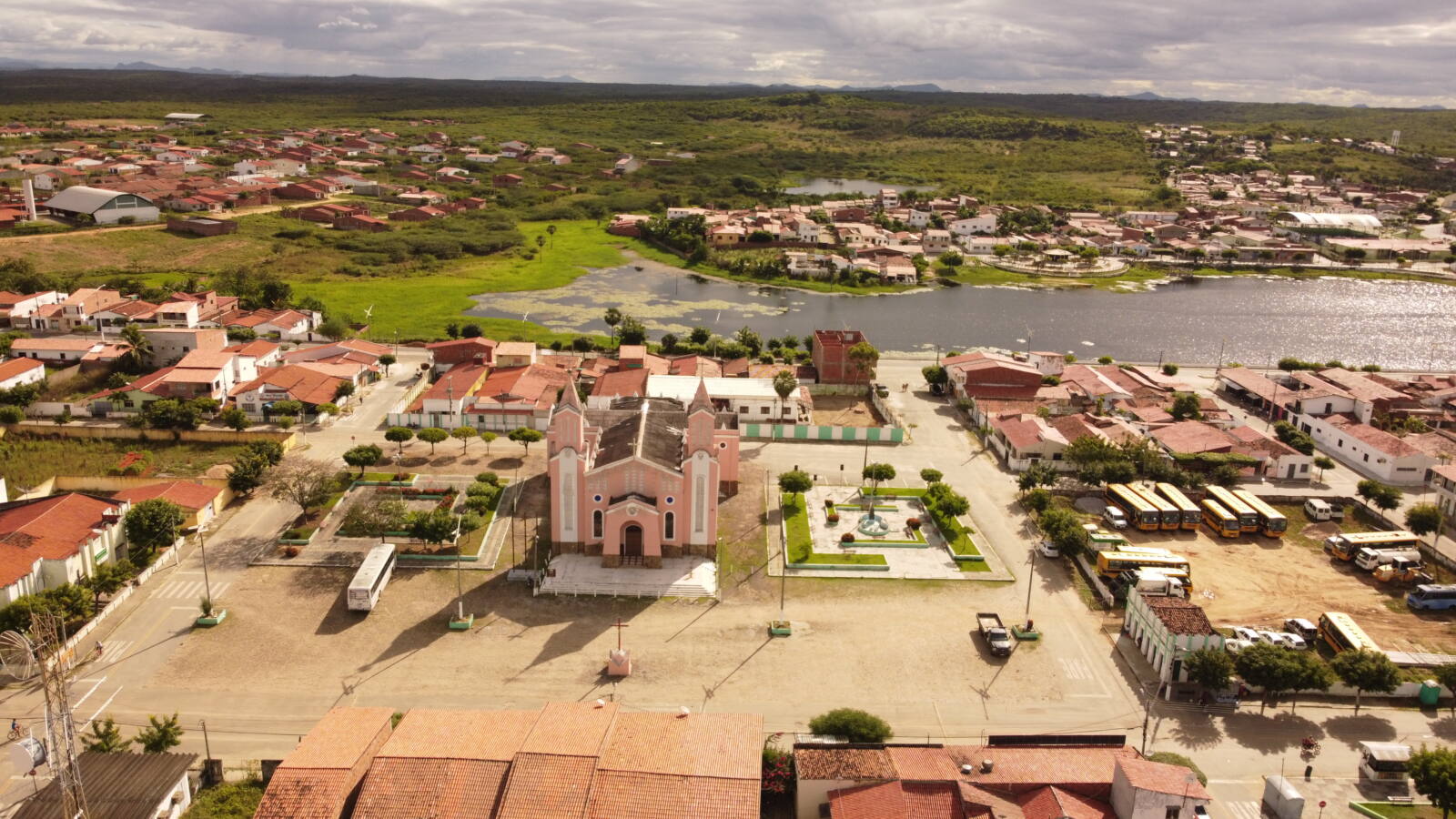 Floricultura Cemitério Municipal de Paramoti